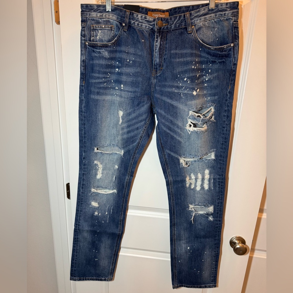 NWT.  Crysp Denim Blue Jeans Sz 40/34
